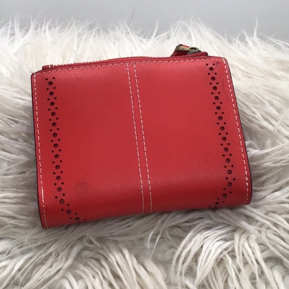 Sendefn Red Billfold Wallet - Picture 2 of 10